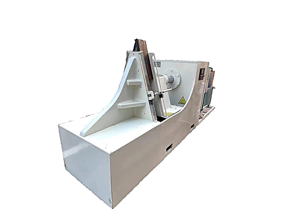 Rear tooling area of a hydraulic sectional flight forming machine Rear tooling area of a hydraulic sectional flight forming machine