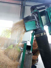 Custom flexible auger screw conveyor components with wear-resistant spiral flights Custom flexible auger screw conveyor components with wear-resistant spiral flights