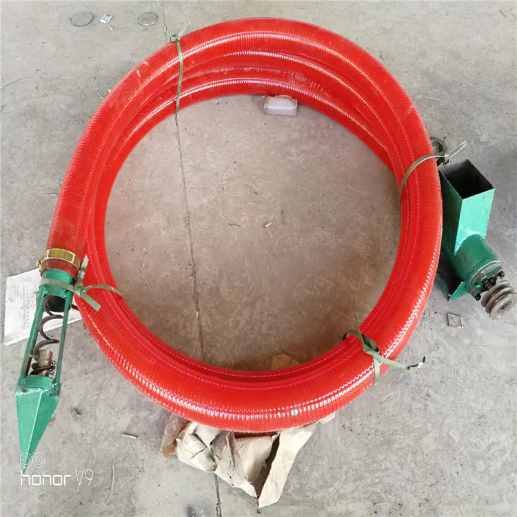 Flexible auger conveyor with stainless steel screw flight for material handling Flexible auger conveyor with stainless steel screw flight for material handling