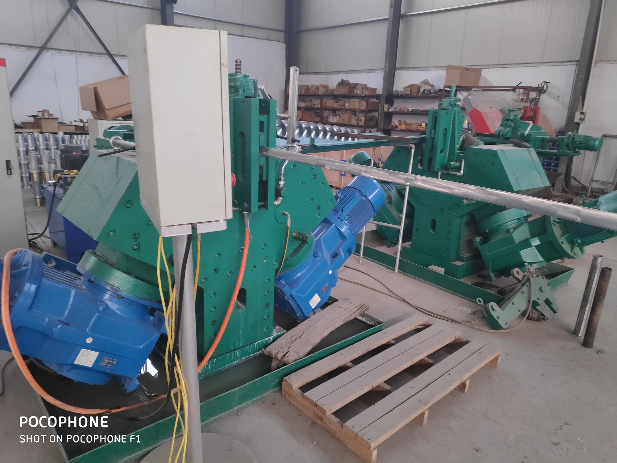 HS604S screw flight cold rolling machine for continuous spiral flight production HS604S screw flight cold rolling machine for continuous spiral flight production