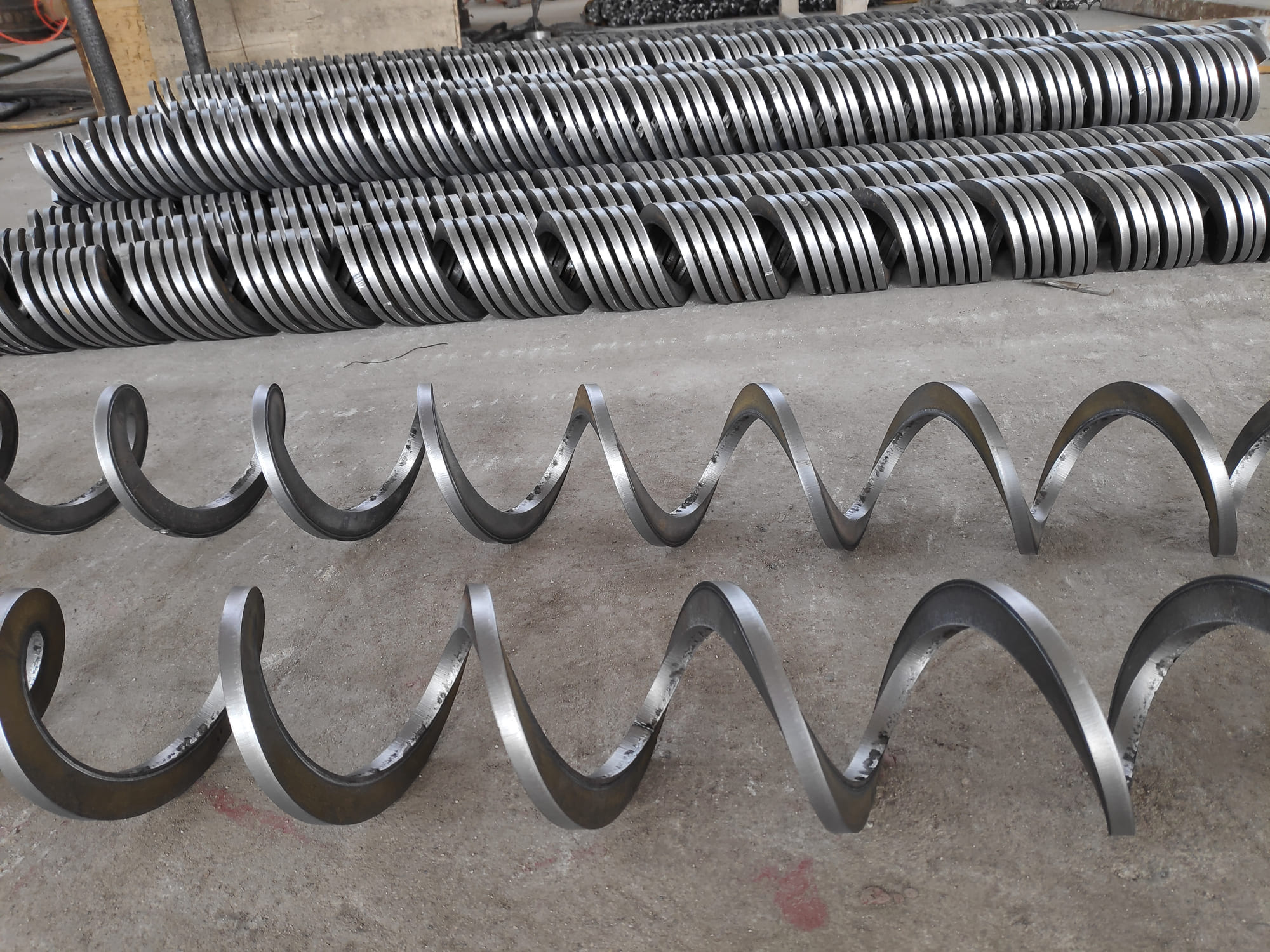 Industrial flexible auger manufactured from square steel bar